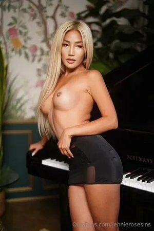 Jennie Rose OnlyFans Leaked Free Thumbnail Picture - #D2f0yG2KDn