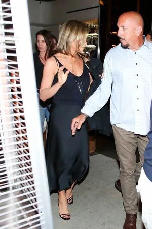 Jennifer Aniston OnlyFans Leaked Free Thumbnail Picture - #ColUsMOWND