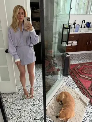 Jennifer Holland OnlyFans Leaked Free Thumbnail Picture - #yqkz5YhrV5