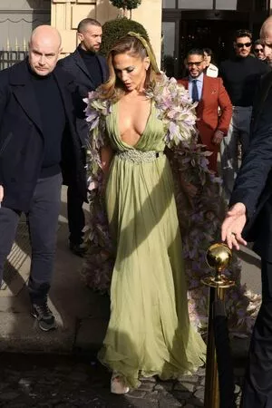 Jennifer Lopez OnlyFans Leaked Free Thumbnail Picture - #0lJTuDz3b0