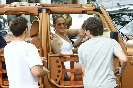 Jennifer Lopez OnlyFans Leaked Free Thumbnail Picture - #2lASOXtP21