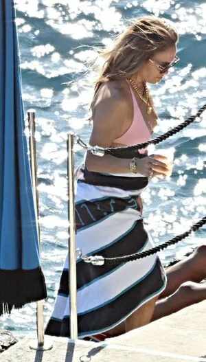 Jennifer Lopez OnlyFans Leaked Free Thumbnail Picture - #7SsmMqGXz4