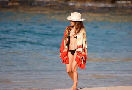 Jennifer Lopez OnlyFans Leaked Free Thumbnail Picture - #81h8eWVbs4