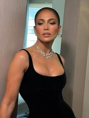 Jennifer Lopez OnlyFans Leaked Free Thumbnail Picture - #NFB9n9smwt