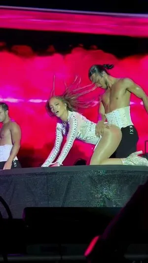 Jennifer Lopez OnlyFans Leaked Free Thumbnail Picture - #TiiXpvty8m
