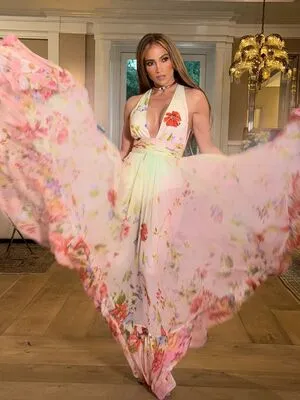 Jennifer Lopez OnlyFans Leaked Free Thumbnail Picture - #URPSwjZ4In