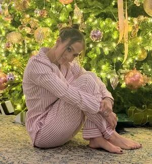 Jennifer Lopez OnlyFans Leaked Free Thumbnail Picture - #cdkSqeVpAT