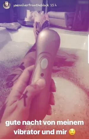 Jennifer Weist OnlyFans Leaked Free Thumbnail Picture - #4x5D7L315X