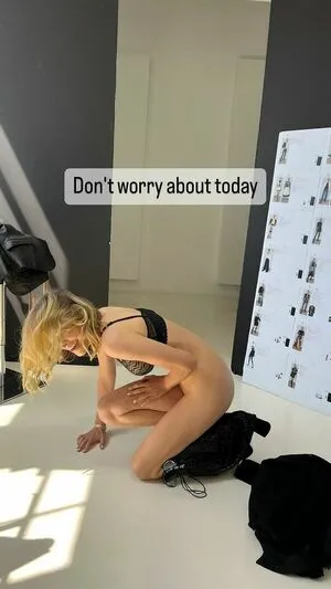 Jenny Mollen OnlyFans Leaked Free Thumbnail Picture - #Q9KeSWkAEL