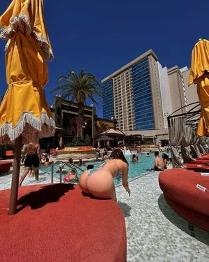 Jennypetersonnn OnlyFans Leaked Free Thumbnail Picture - #SbU748pNia