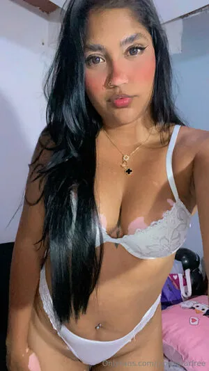 Jennystarfree OnlyFans Leaked Free Thumbnail Picture - #O8QXZPOOmo