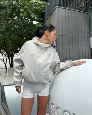 Jeon Jisu OnlyFans Leaked Free Thumbnail Picture - #2Kk8BdZQta