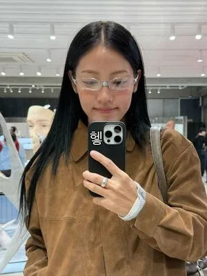 Jeon Jisu OnlyFans Leaked Free Thumbnail Picture - #SkumAcp4Zi