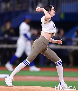 Jeon Jong Seo OnlyFans Leaked Free Thumbnail Picture - #EGFXRshVob