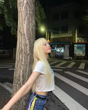 Jeon Somi OnlyFans Leaked Free Thumbnail Picture - #1ZoFqdNApj