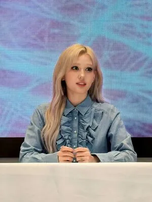 Jeon Somi OnlyFans Leaked Free Thumbnail Picture - #7rovZqFAFm