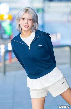 Jeon Somi OnlyFans Leaked Free Thumbnail Picture - #ABc7GGNNFI