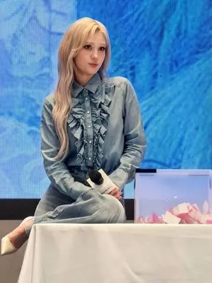 Jeon Somi OnlyFans Leaked Free Thumbnail Picture - #BvwV8kzXpa