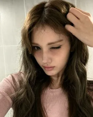 Jeon Somi OnlyFans Leaked Free Thumbnail Picture - #GLO2f537wW