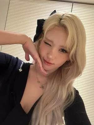 Jeon Somi OnlyFans Leaked Free Thumbnail Picture - #Kr5gDCEU1A