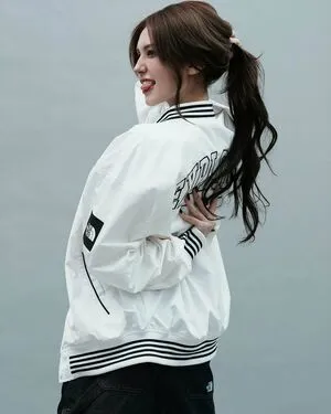 Jeon Somi OnlyFans Leaked Free Thumbnail Picture - #Llpedc2v6a