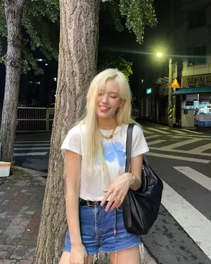 Jeon Somi OnlyFans Leaked Free Thumbnail Picture - #Mx8UbDBLsD