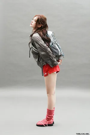 Jeon Somi OnlyFans Leaked Free Thumbnail Picture - #mpmcwAuOoZ