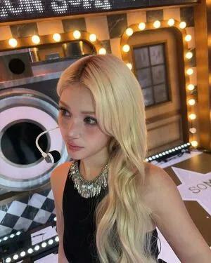 Jeon Somi OnlyFans Leaked Free Thumbnail Picture - #s8RCd3lcnx