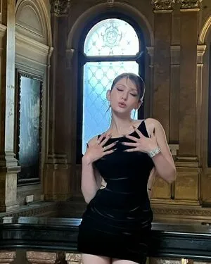 Jeon Somi OnlyFans Leaked Free Thumbnail Picture - #wAyLewys4B