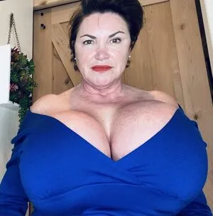 Jeri Juggies OnlyFans Leaked Free Thumbnail Picture - #exQUiKgseh