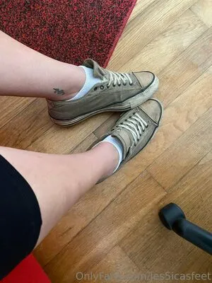 Jes5icasfeet OnlyFans Leaked Free Thumbnail Picture - #4lXwjisMp3