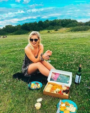 Jess Davies OnlyFans Leaked Free Thumbnail Picture - #5DtMJLqePA