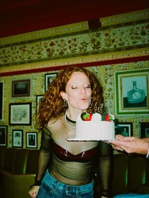 Jess Glynne OnlyFans Leaked Free Thumbnail Picture - #L4KOIpGt55