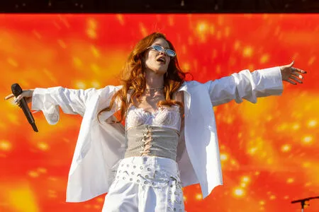 Jess Glynne OnlyFans Leaked Free Thumbnail Picture - #q4aeQ5CV45