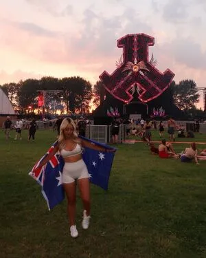 Jess Valencia OnlyFans Leaked Free Thumbnail Picture - #T1p3glut86