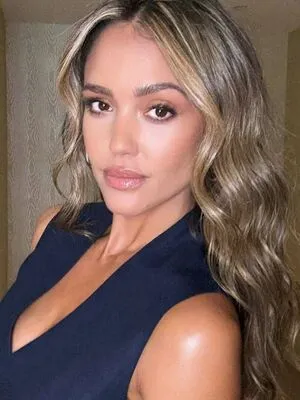 Jessica Alba OnlyFans Leaked Free Thumbnail Picture - #4ZCvh6L8qU