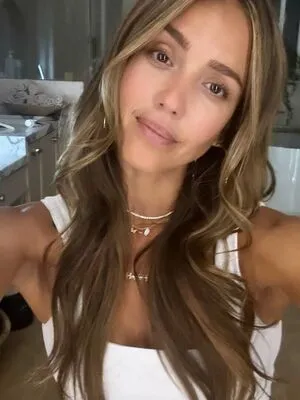 Jessica Alba OnlyFans Leaked Free Thumbnail Picture - #VLEFInbOtC