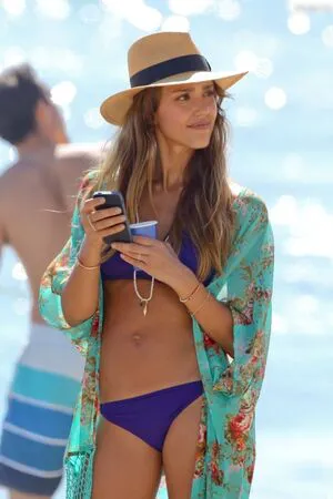 Jessica Alba OnlyFans Leaked Free Thumbnail Picture - #c0DuBCZMBF