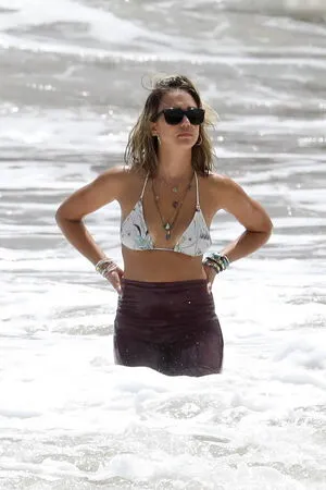Jessica Alba OnlyFans Leaked Free Thumbnail Picture - #pCdzzRL3A0
