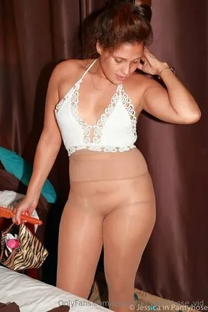 Jessica In Pantyhose Vid OnlyFans Leaked Free Thumbnail Picture - #B5E2Q2oM2B