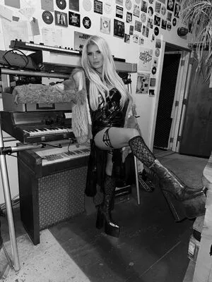 Jessica Simpson OnlyFans Leaked Free Thumbnail Picture - #AnDJSpexSf