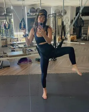 Jessica Szohr OnlyFans Leaked Free Thumbnail Picture - #cWHTzxi11s