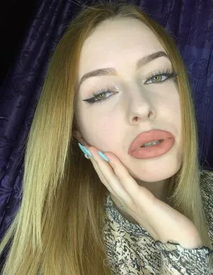 Jessicahy OnlyFans Leaked Free Thumbnail Picture - #UpkeB7Pole