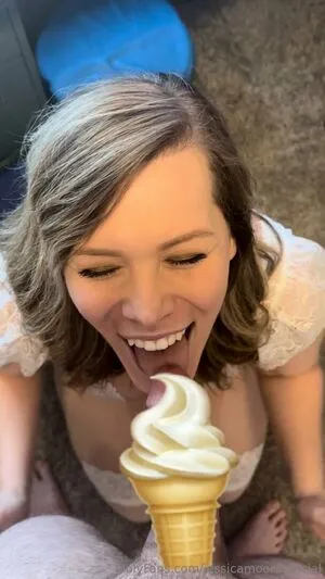 Jessicamooreofficial OnlyFans Leaked Free Thumbnail Picture - #4YXjPlQ6Eg