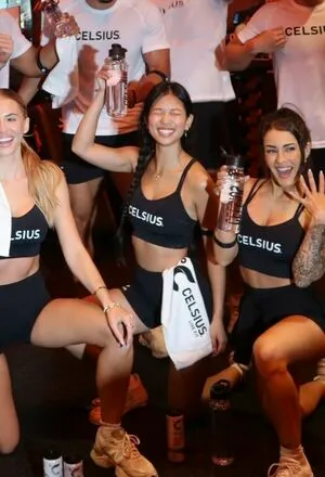 Jessicaoskam OnlyFans Leaked Free Thumbnail Picture - #4dnxVgxABL