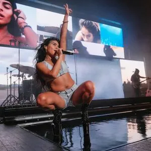 Jessie Reyez OnlyFans Leaked Free Thumbnail Picture - #5K0RsZGkpq