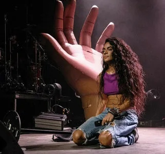 Jessie Reyez OnlyFans Leaked Free Thumbnail Picture - #AiHWwcrLDr