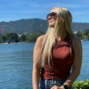 Jetting Julia OnlyFans Leaked Free Thumbnail Picture - #vbJjV1glp0