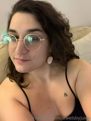 Jewelsbyjules OnlyFans Leaked Free Thumbnail Picture - #4LpZrGatUK