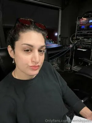 Jewelsbyjules OnlyFans Leaked Free Thumbnail Picture - #s9E5fx2PcI